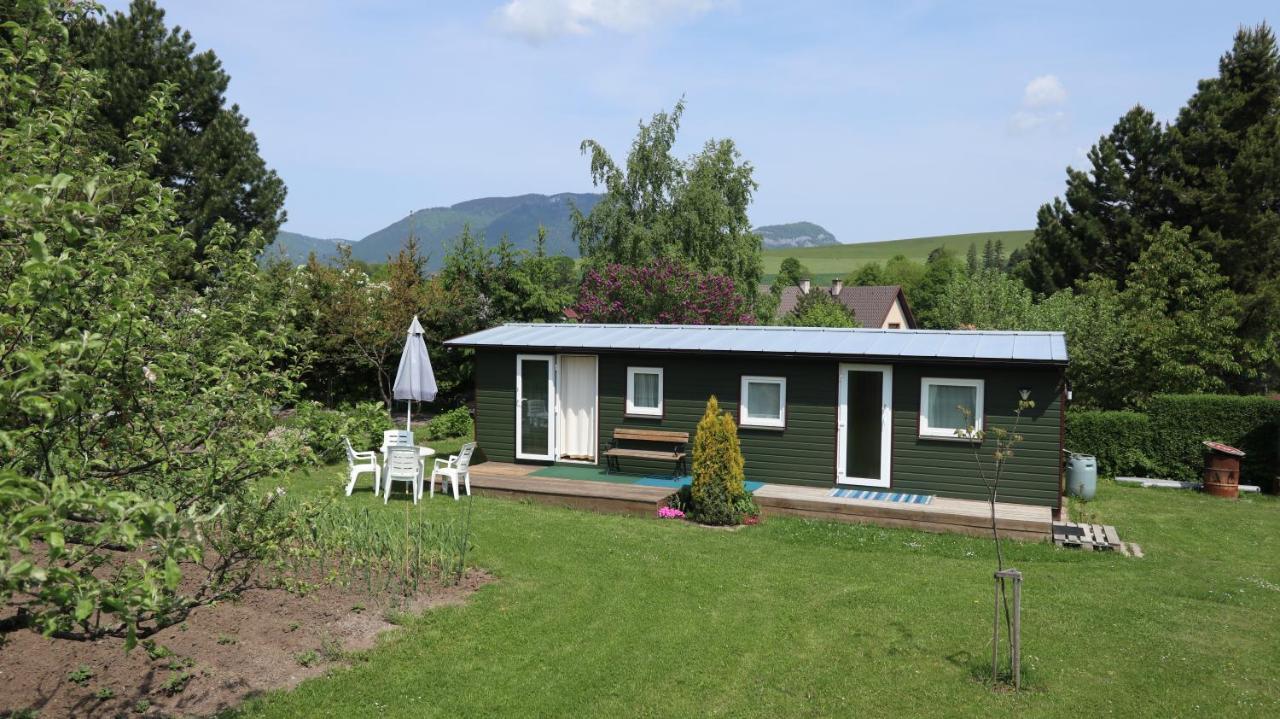 Privat Ave-Mobilhaus Villa Liptovsky Mikulas Exterior photo